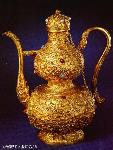 Golden pot in gourd shape, Qing
